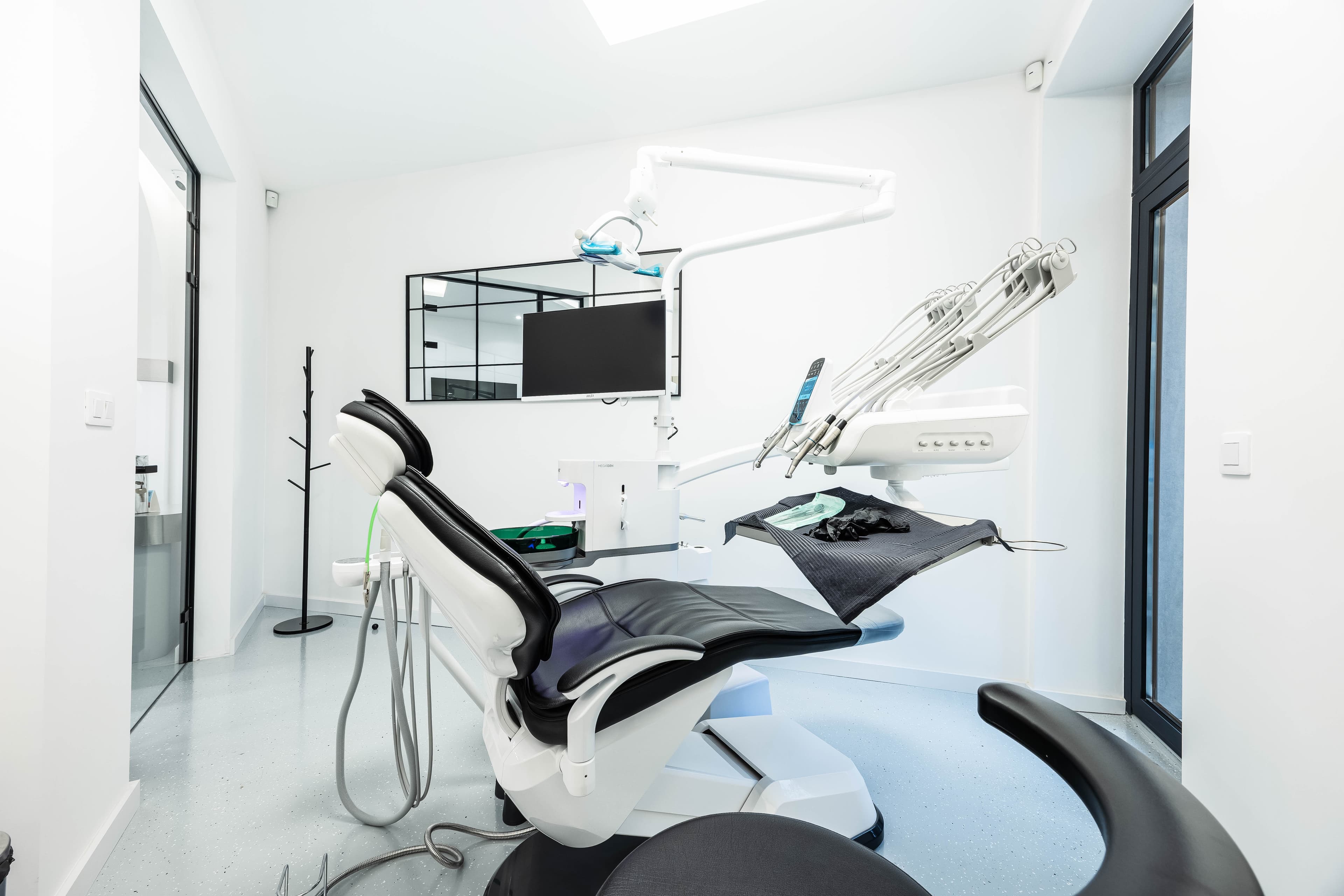 White Clinic Interior 5